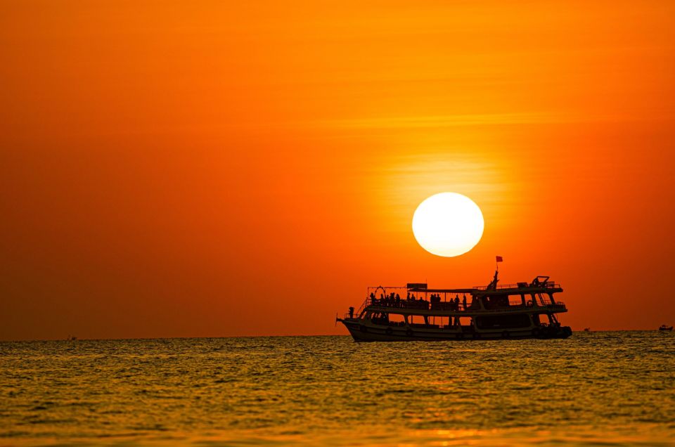 THE SIMPLE MOMENTS YOU CAN ONLY EXPERIENCE IN PHU QUOC