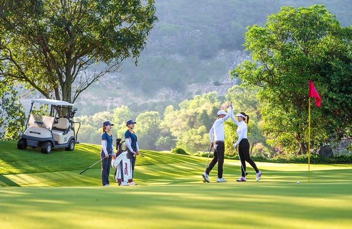 4D4N2R – DISCOVER THE SOUTH, GOLF THE NORTH