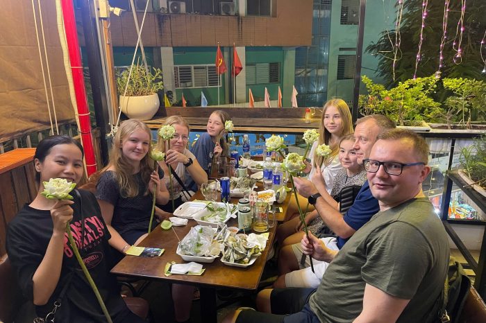 SAIGON CITY TOUR – EVENING & STREET FOOD